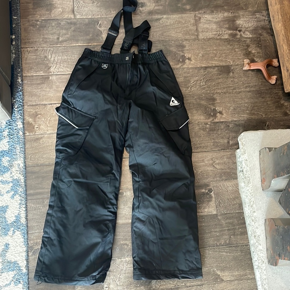 Black 14/16 Insulated Snow pants with suspenders